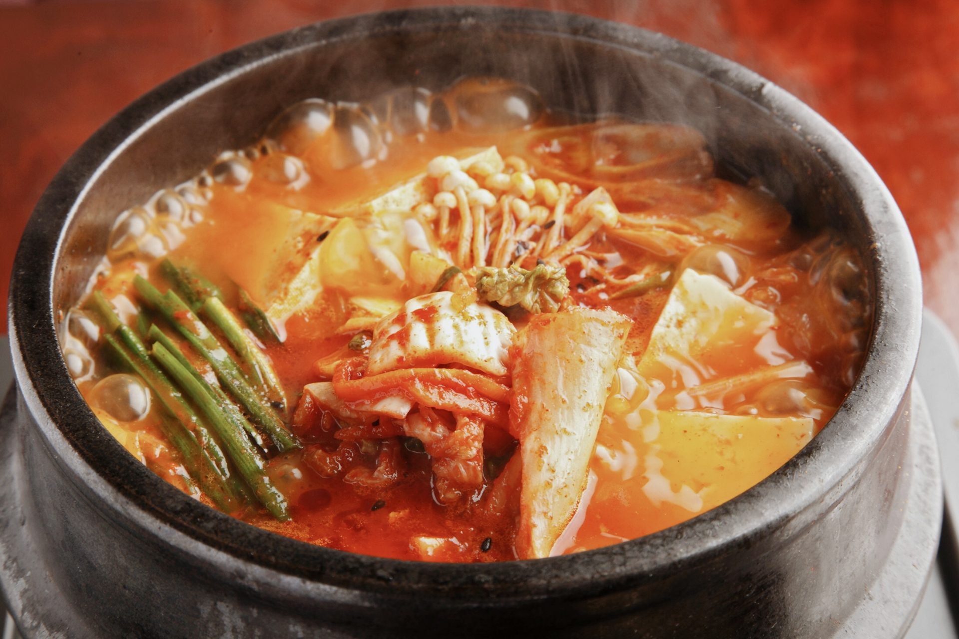 アジアの鍋は種類豊富！この冬は鍋料理探索で卓上の旅へ|日本の鍋料理事情