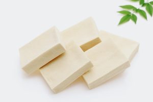 植物性たんぱく質の摂取は高野豆腐がおすすめ！効果的な食べ方も