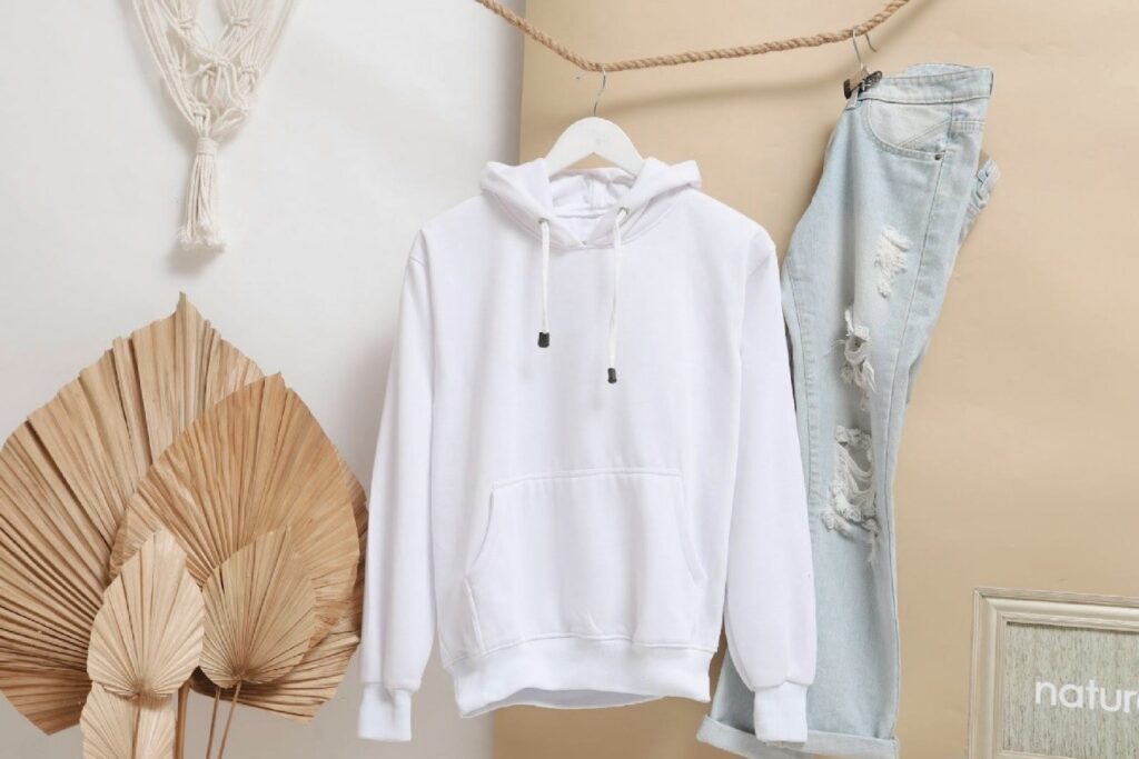 衣服のサーキュラーエコノミーとは？ファッション業界の事例をチェック