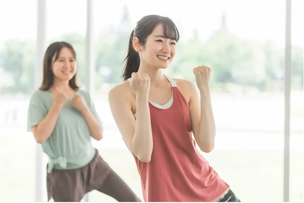 自宅でできる!夏向けの簡単エアロビクスで健康的な身体に